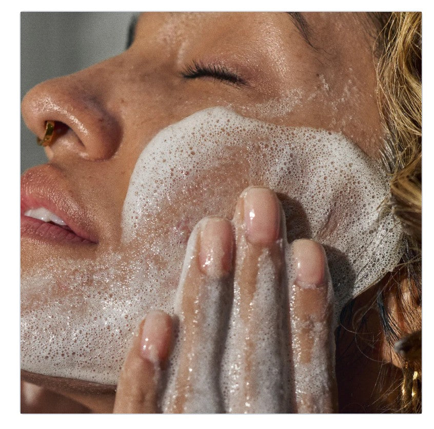 CLEAR + BRIGHTEN SKIN KIT
